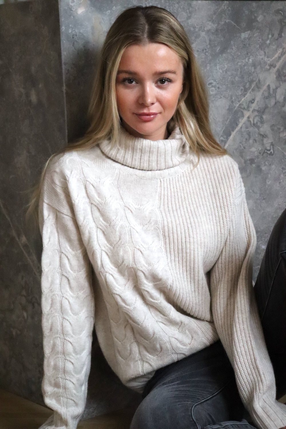 O'TAY Ariana Sweater Blouses Warm Beige