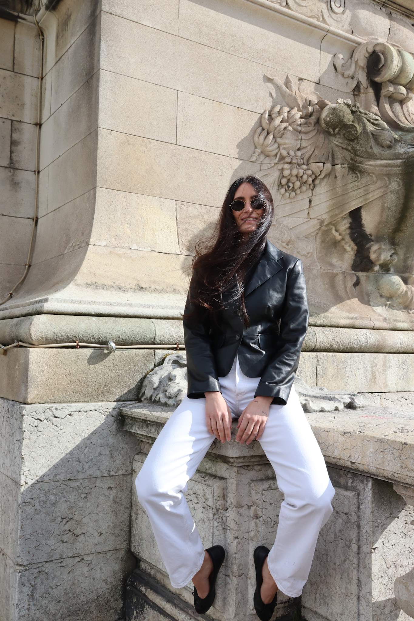 Phylis Blazer - Black