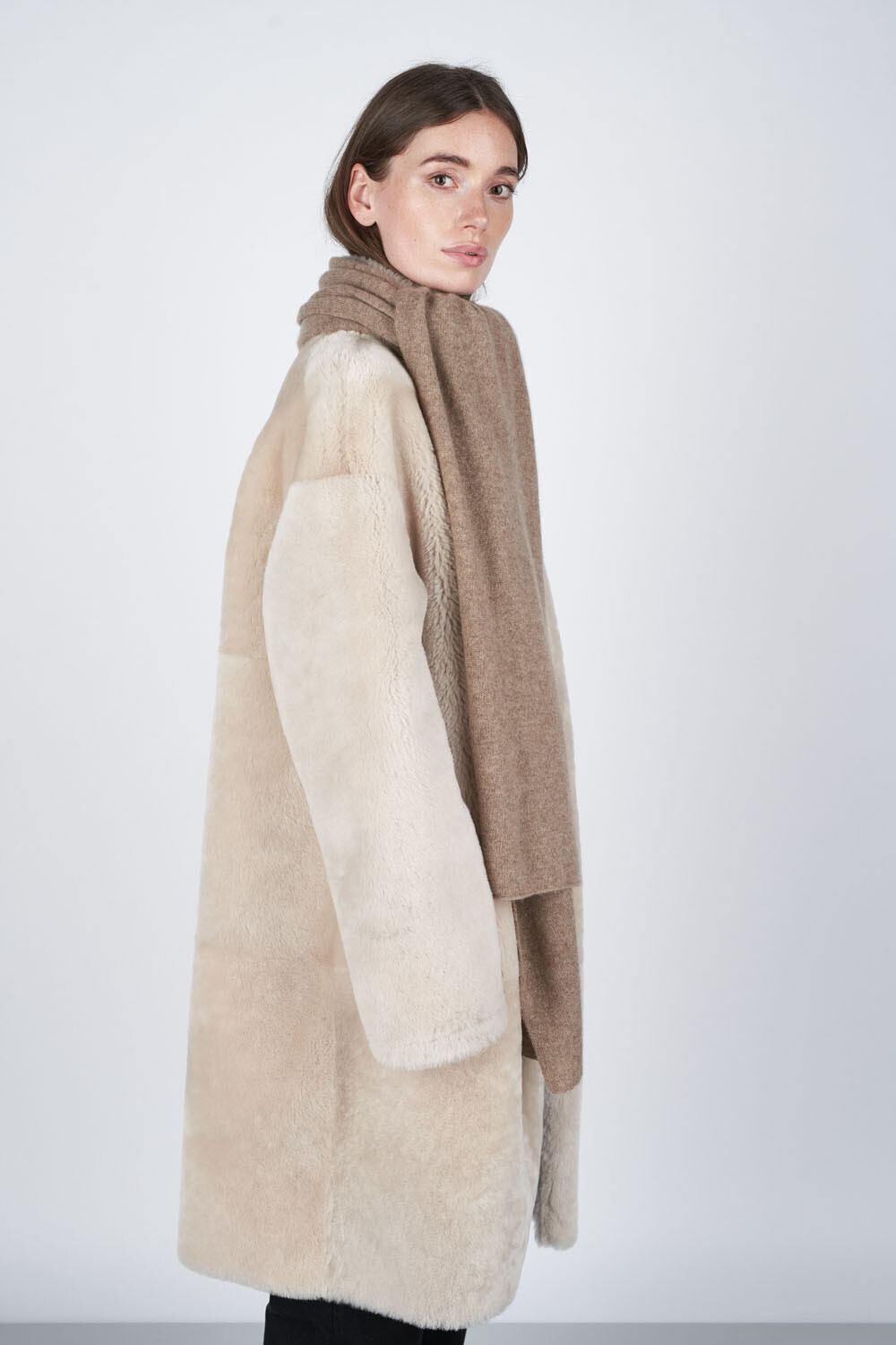 Josefina Scarf - Walnut