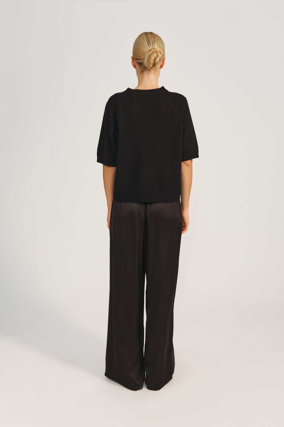 Laura T-Shirt - Black