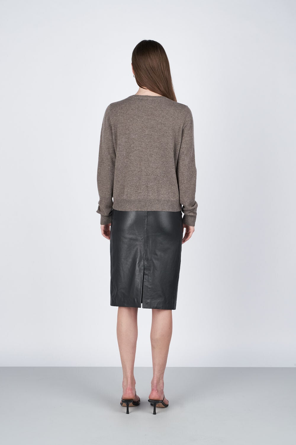 Victoria Cardigan - Brownstone