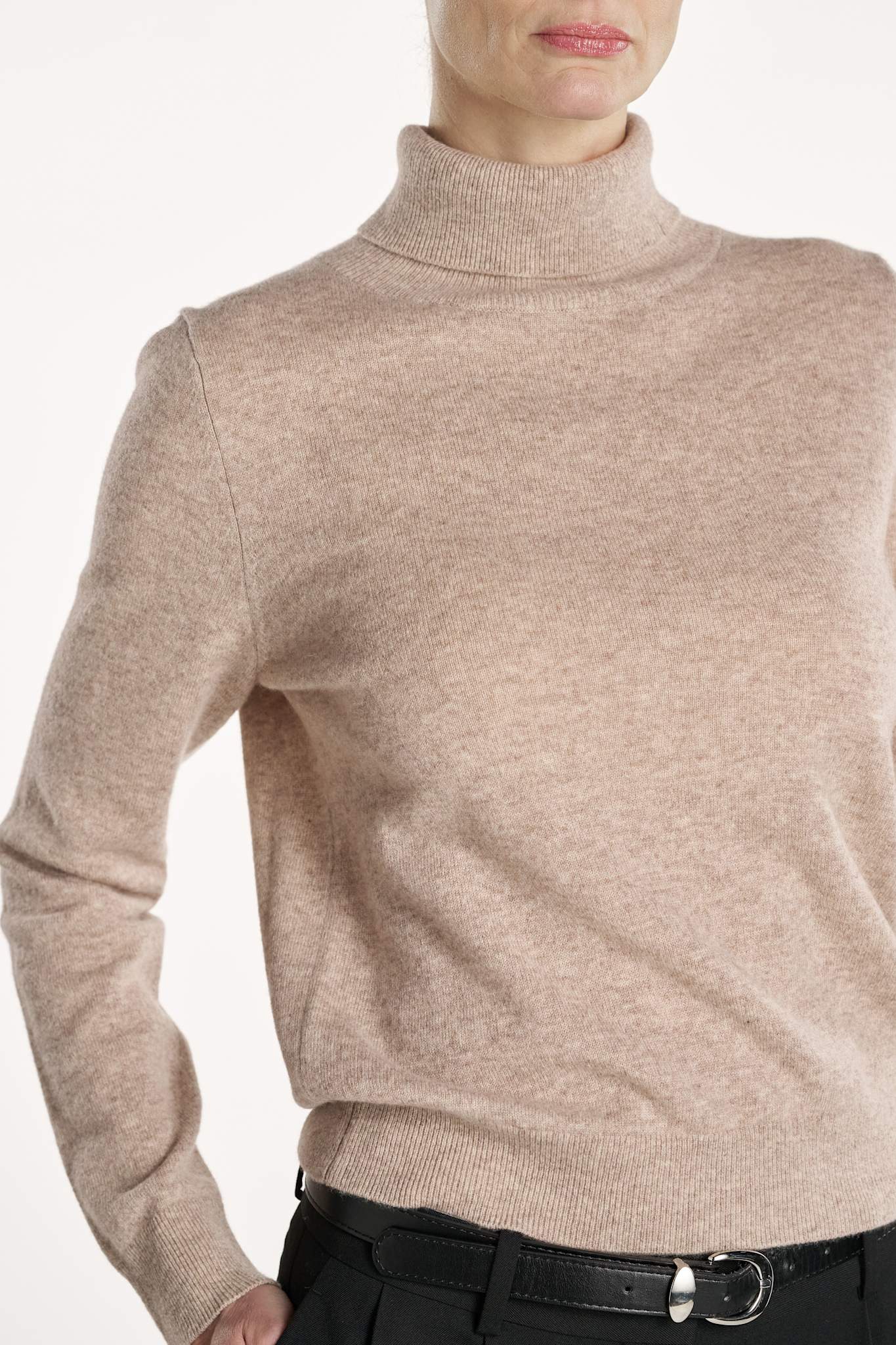 Pia Turtleneck - Sand